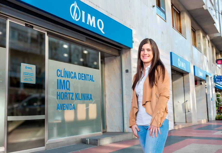 Clínica dental en Vitoria Gazteiz - Implantes dentales, ortodoncia, Invisalign y blanqueamiento dental en Araba